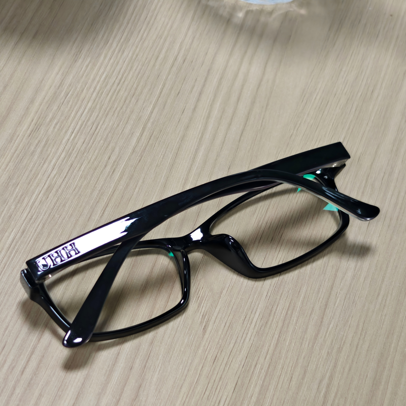 UHH Eye glasses